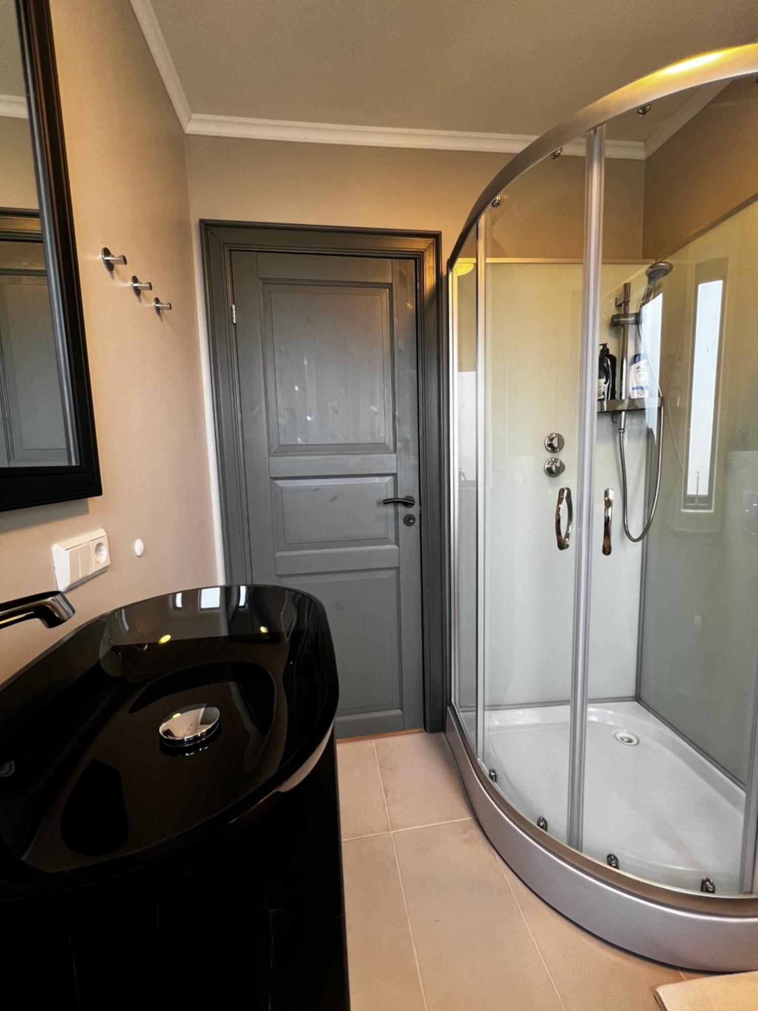 The Greyhouse "Small Apartment" Hofn Ngoại thất bức ảnh